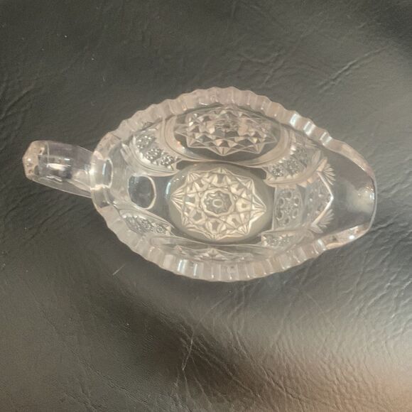 Gravy Sauce Serving Boat Cut Glass Crystal Handle Pour Spout 6 Inches Long 8 Oz - Picture 3 of 5